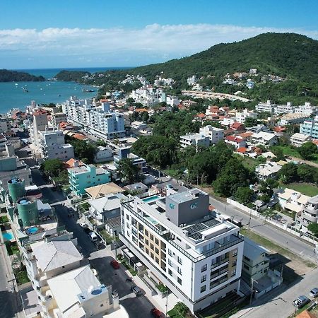 Adra 301 - Apartamento No Centro De Bombinhas - Rooftop Com Piscina E Academia - A Poucos Metros Da Praia - Ngoại thất bức ảnh