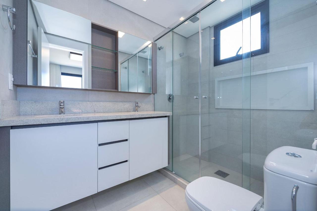 Adra 301 - Apartamento No Centro De Bombinhas - Rooftop Com Piscina E Academia - A Poucos Metros Da Praia - Ngoại thất bức ảnh
