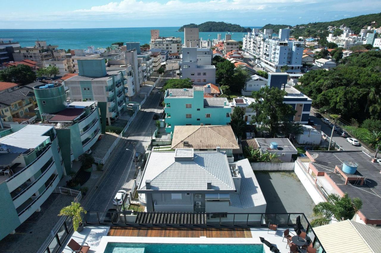Adra 301 - Apartamento No Centro De Bombinhas - Rooftop Com Piscina E Academia - A Poucos Metros Da Praia - Ngoại thất bức ảnh
